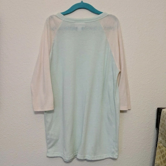 LuLaRoe LLR Mint & Cream Sloan Tee - Picture 2 of 4